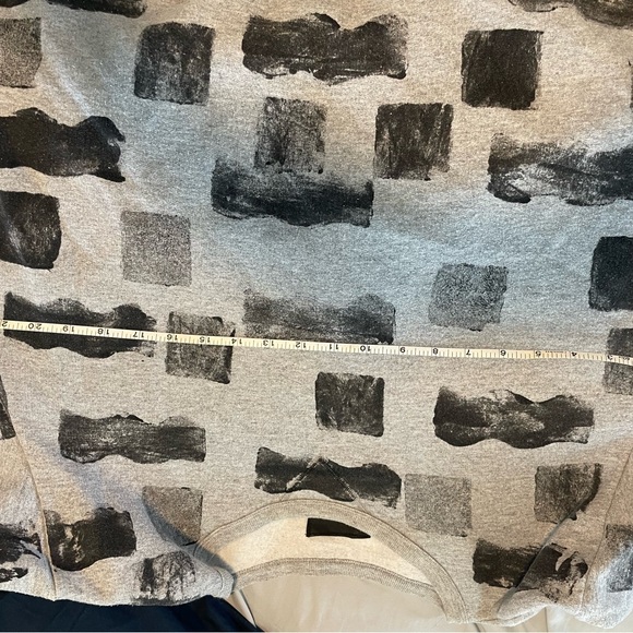 Boxy, graphic sweatshirt - Picture 3 of 4